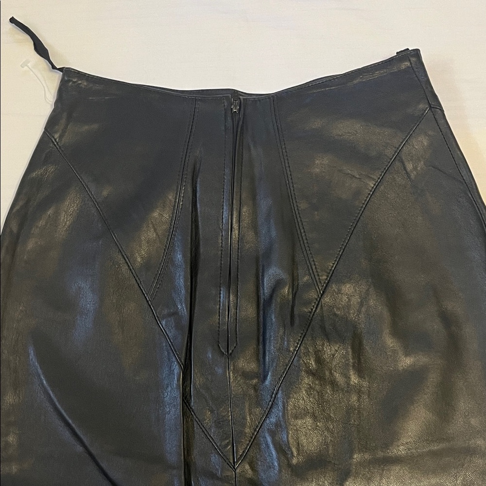 Vintage Lora Genuine Black Leather Skirt - Picture 4 of 8
